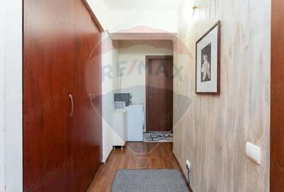 Apartament cu 4 camere - Piata Romana - 1