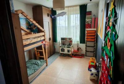 Apartament cu 3 camere decomandat în Astra - 4
