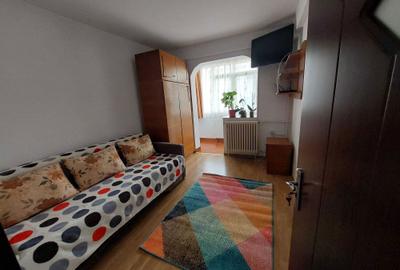 Apartament cu 3 camere decomandat în Casa de Cultură - 8