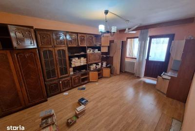 Apartament cu 4 camere decomandat în Tomești - 4