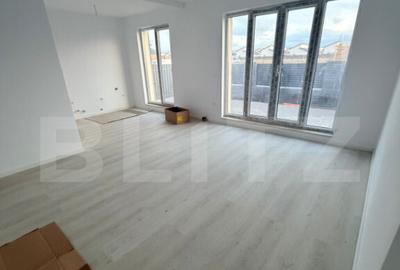 Casa de vanzare in Sanpetru teren 300 m2, suprafa? - 4