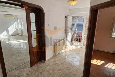 Locuinta, spatiu birouri sau airbnb 90 mp, 4 camere, str.Avram Iancu. - 3