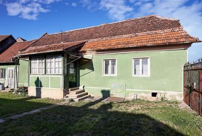 Casă individuală cu 5 camere cu Teren 1092 Mp în Purcăreni - 1