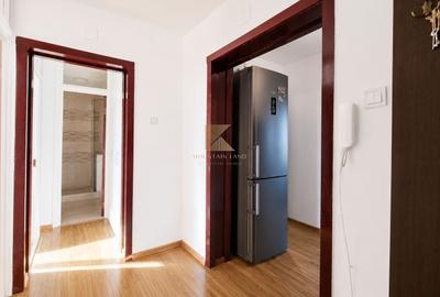 Apartament cu 3 camere decomandat în Astra - 13