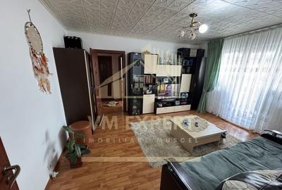 APARTAMENT 2 CAMERE ETAJ 4 CAMPULUNG, VISOI - 3