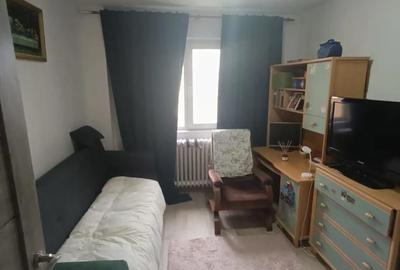 Apartament cu 3 camere semidecomandat în Central - 6