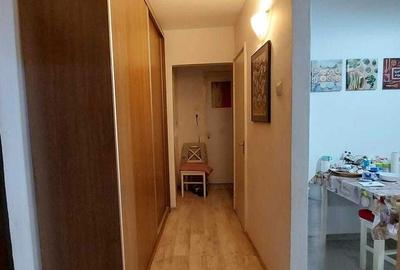 Apartament cu 2 camere decomandat în Iancului