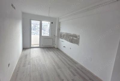 Apartament cu 3 camere decomandat în Bucium