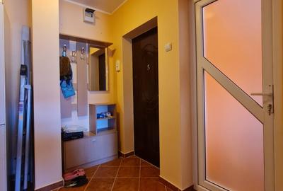 Vanzare apartament 2 camere, in Galati, Micro 21, la mansarda, sup.48mp, liber - 4