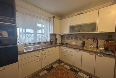 148000- 3 camere renovat- Sun Plaza-metrou- 70mp- 2bai- bloc 1982 reab - 4