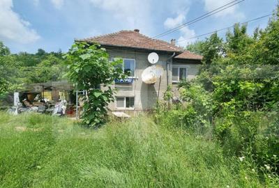 Casa individuala 140 mp cu teren 14660 mp - posibilitate de - 3