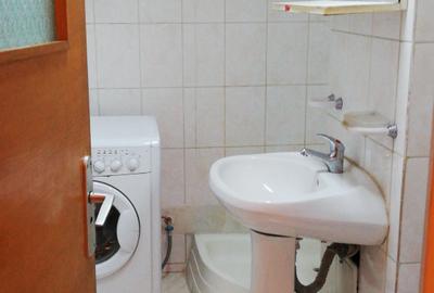 Garsonieră decomandată în Unirii - 2