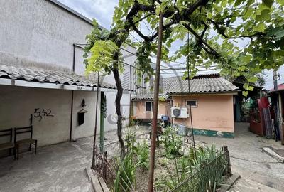 Casă cu 3 camere cu Teren 130 Mp în Brătianu