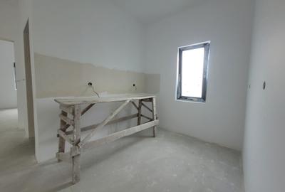 Casă individuală cu 4 camere cu Teren 200 Mp în Est - 9