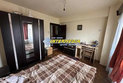 Apartament cu 3 camere decomandat în Cetate - 1