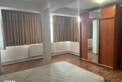 Apartament cu 3 camere în Micro 3 - 14