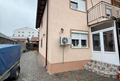 Casă cu 4 camere cu Teren 260 Mp în Malu Mare - 9