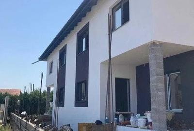 1/2  Duplex finisat  la  cheie