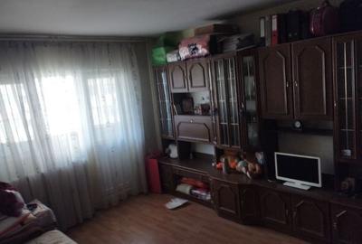 Apartament cu 2 camere semidecomandat în Rahova - 4