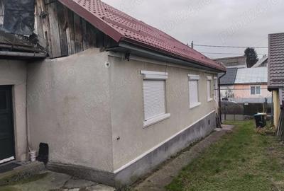 Casă cu 2 camere cu Teren 166 Mp în Central