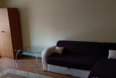 Garsonieră decomandată în Central - 1