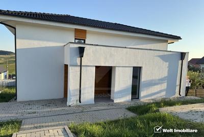 Casa individuala noua, P+1E, 217 mp utili, 772 mp teren,  Chinteni Lac - 2