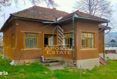 Casă cu 4 camere cu Teren 1079 Mp în Vârfurile - 14