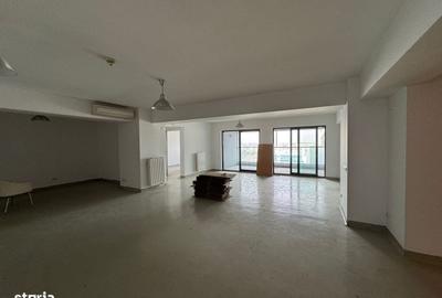 Apartament cu 4 camere în Nord - 1