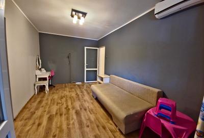 Groapă Inel II 3 Camere  Etaj 1  Semidecomandat  Centrală Gaz  Mobilat - 2