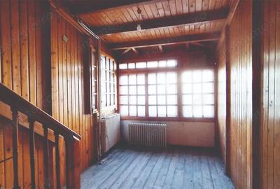 Casă cu 6 camere cu Canalizare în Moșilor - 5