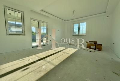 Duplex cu 5 camere cu Canalizare în Moșnița Nouă - 2