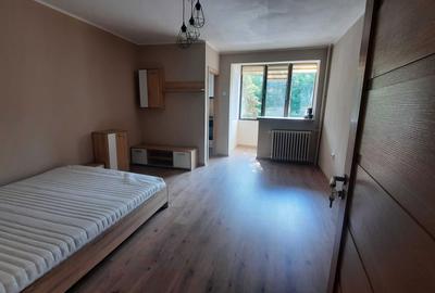 Garsonieră semidecomandată în Tractorul - 1