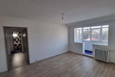 Apartament 3 camere, semidecomandat, zona Miron Costin - 4