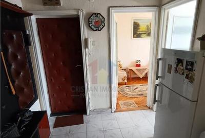 Super Pret! 3 camere etaj 2, Confort 1, Garii - 7