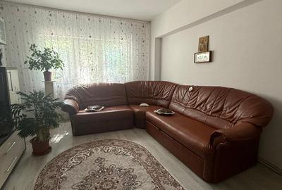 Apartament cu 3 camere în Gară