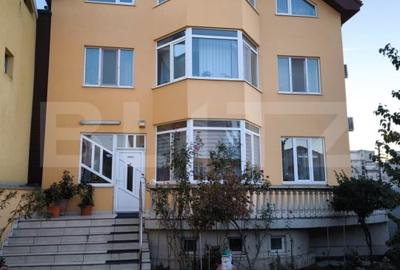 Spațiu comercial, de 440 mp, în Central