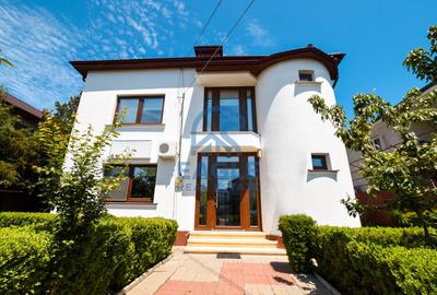 Casă individuală cu 11 camere cu Canalizare în Costinești - 1