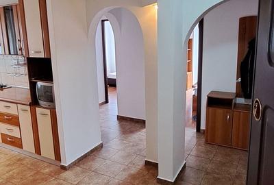 Apartament cu 3 camere decomandat în Sânmartin - 1