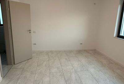 Casă cu 4 camere în Central - 9