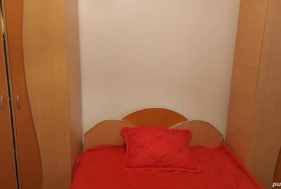 Inchiriez apartament 3 camere - 1