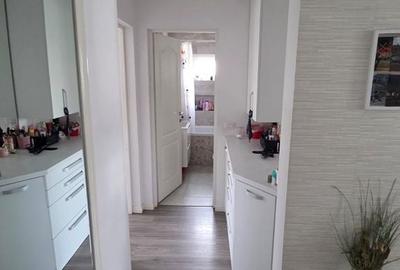 Apartament cu 3 camere în Micro 16 - 6