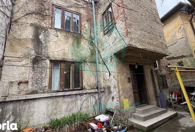 Casă cu 3 camere cu Canalizare în Iancului - 1