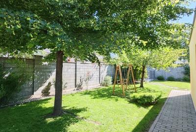 Casă individuală cu 8 camere cu Canalizare în Fratelia - 48