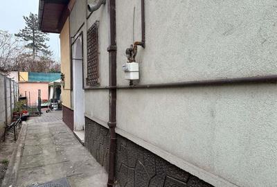 Casă cu 2 camere în 1 Mai - 10