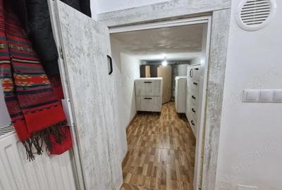 Direct proprietar vand Garsoniera zona Eroii Revolutiei - 2