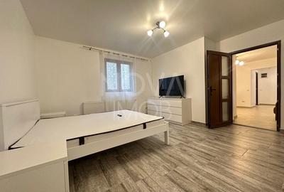 Apartament cu 2 camere semidecomandat, mobilat în Central