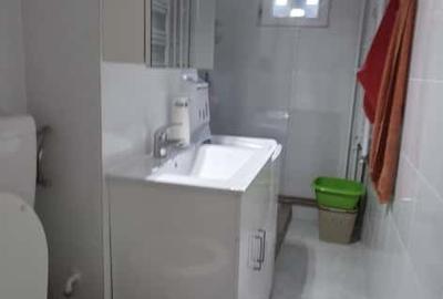 !!! Amenajat... 2 Camere...Gh. Lazar - 9