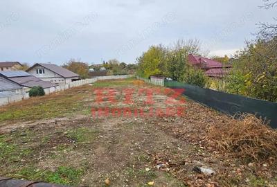 Teren de 1401 mp, în Central - 2