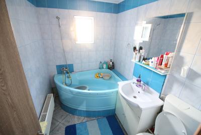 Ap. 2dec. Micro20, 2 balcoane, 57mp - 10