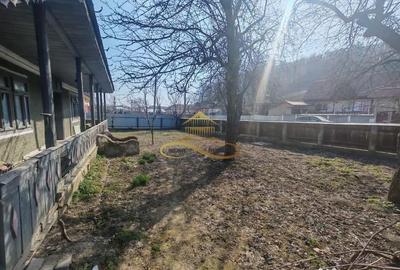 Casă cu 2 camere cu Canalizare în Parava - 13